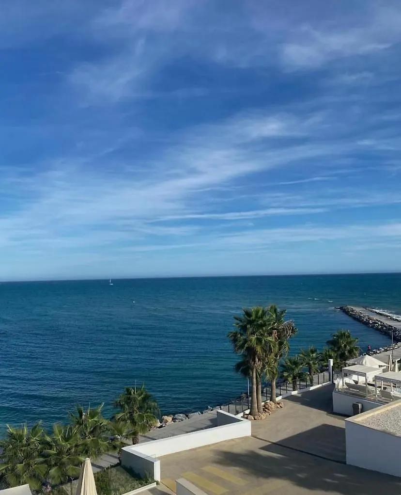 Fabuloso Apto 1-5 Personas Torrequebrada-Benalmadena Piscina Terraza Parking Wi-Fi 0*, Benalmadena